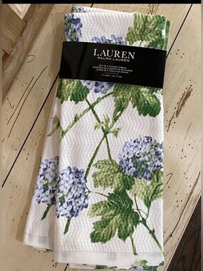 Ralph Lauren Kitchen Towels - Hydrangeas - set of 2 towels Brand new